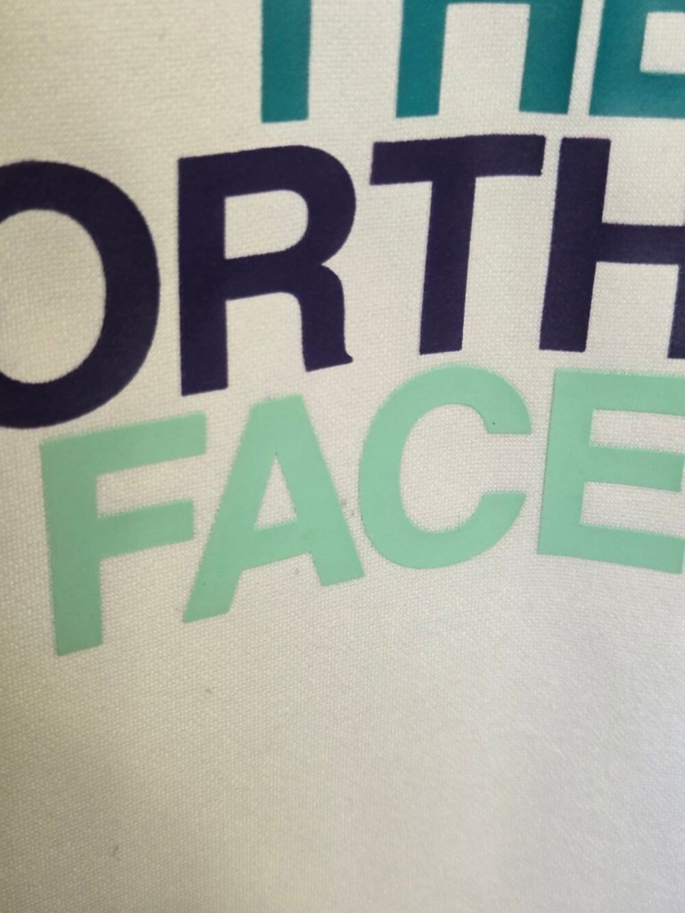 Ladies North Face Logo White Slim Fit Pullover Size Medium Outdoors Premium - Picture 7 of 7